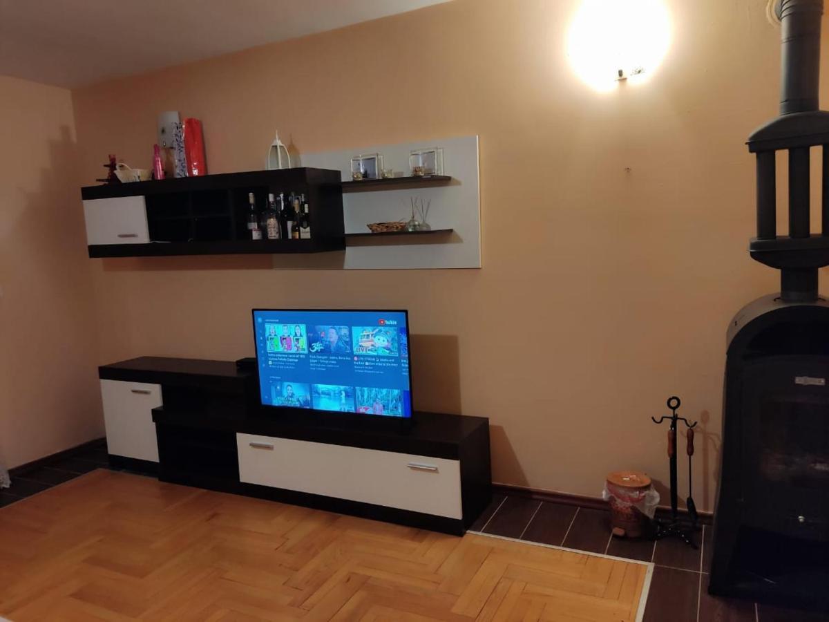 Apartamento Topla porodicna kuca Berane Exterior foto